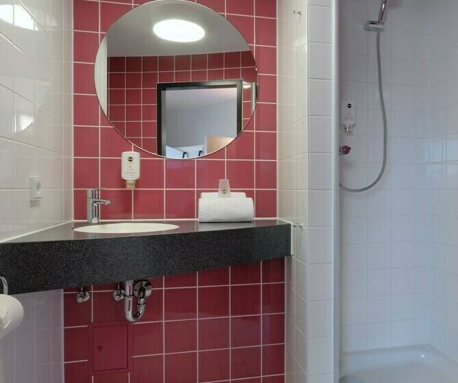 اتاق استاندارد سه نفره, B&b Hotel Heidelberg