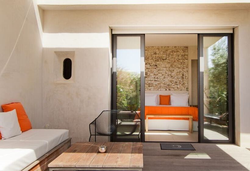 سوئیت پریمیوم, Cala Di Greco