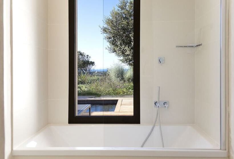 Deluxe Suite Sea View, Cala Di Greco