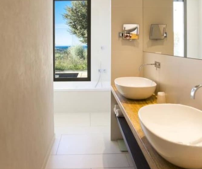 Deluxe Suite Sea View, Cala Di Greco