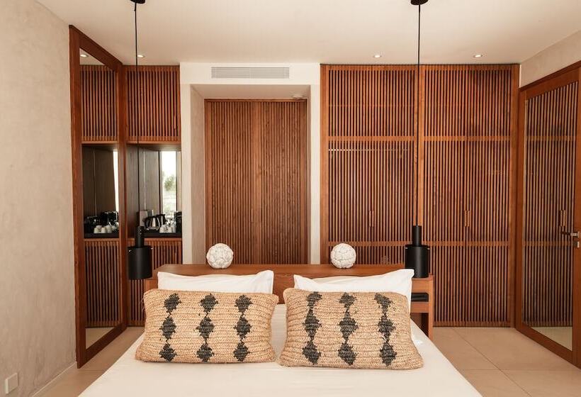 Deluxe Suite Sea View, Cala Di Greco