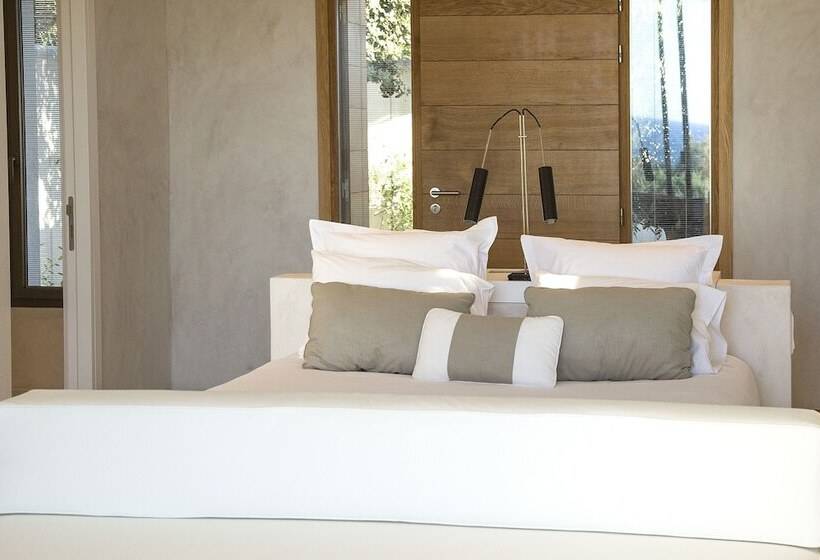 Deluxe Suite Sea View, Cala Di Greco