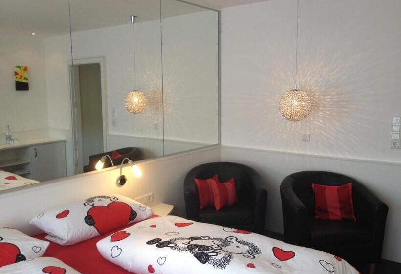 Quarto Triplo Estandar, Landhaus Florian