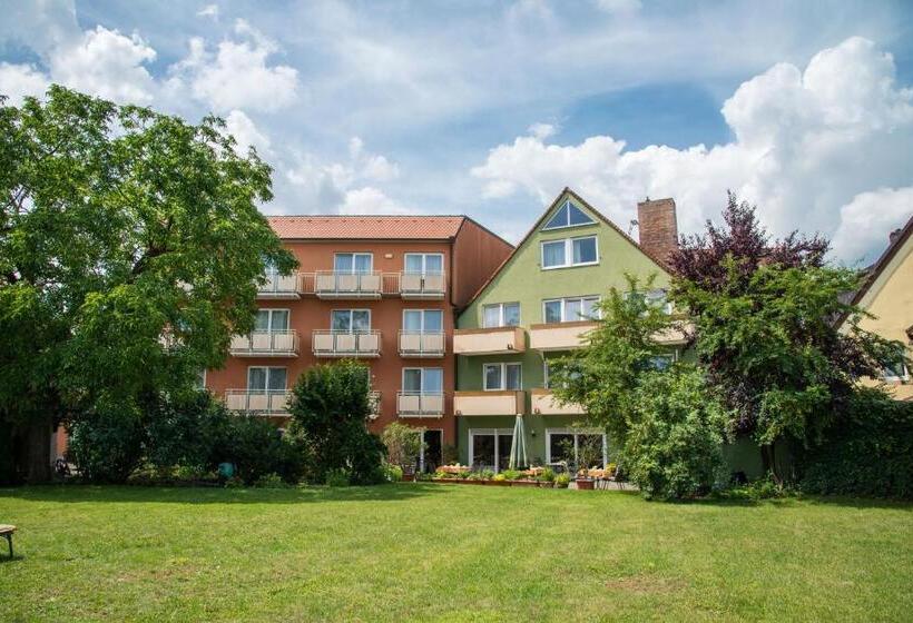 발코니가 있는 스위트, Weinhotel Rose