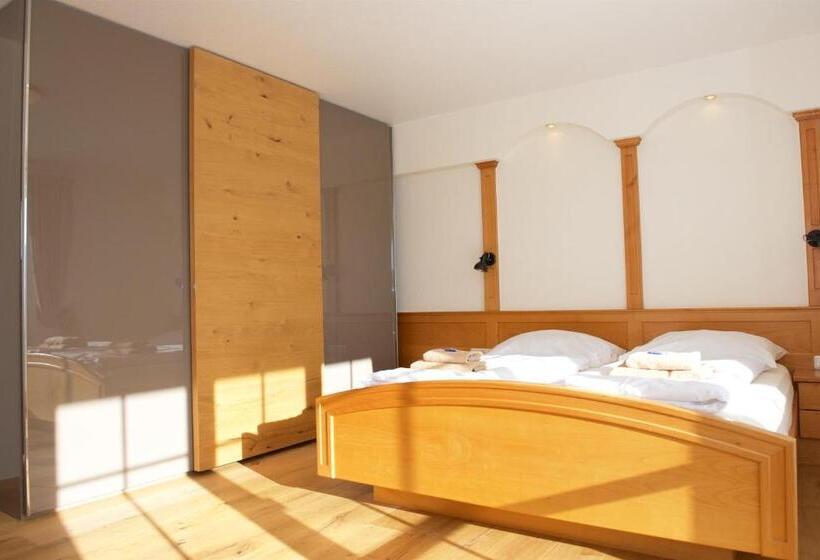 דירה בת חדר שינה 1 עם מרפסת, Landhaus Kossel