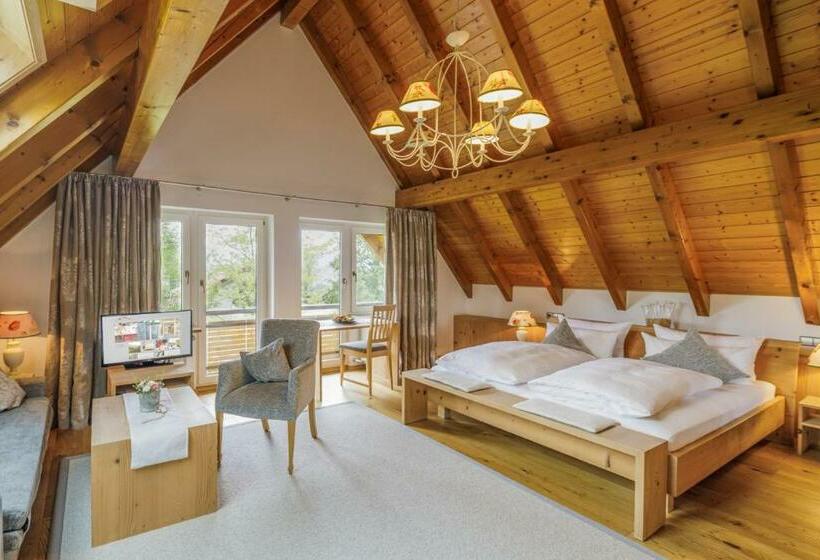اتاق سوپریور, Schlegelhof