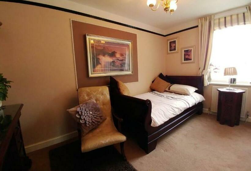 Номер Стандарт Индивидуальный, The Old Priory B&b