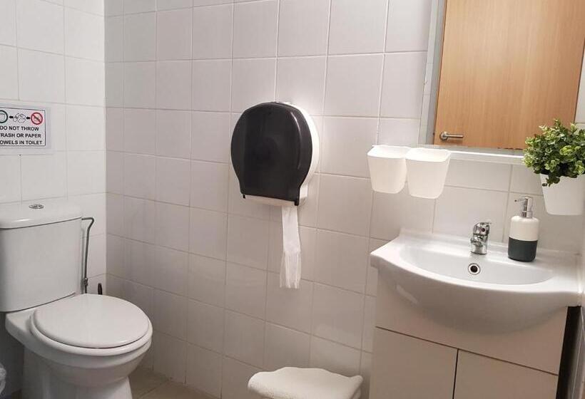 Студио Стандарт с Балконом, Valentinos Apartments