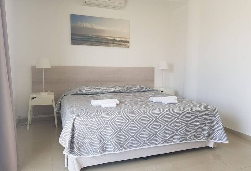 Апартаменты 1 Спальня с Балконом, Valentinos Apartments
