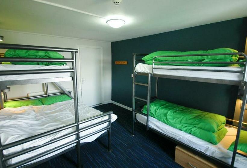 Кровать в Общей Комнате, Hostel Yha Poppit Sands