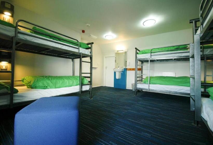 Кровать в Многоместном Номере с Общей Ванной, Hostel Yha Poppit Sands