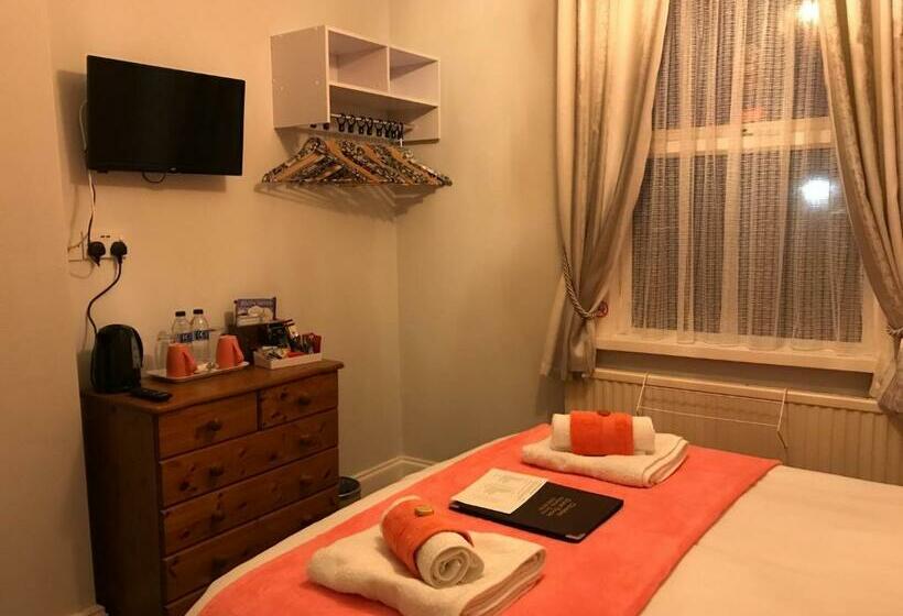 Номер Стандарт, Cliveden Guest House