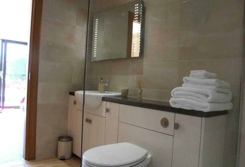 اتاق لوکس با چشم‌انداز باغ, Brackness House Luxury B&b