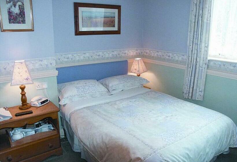 Стандартный Номер Нижний Этаж, Compton House