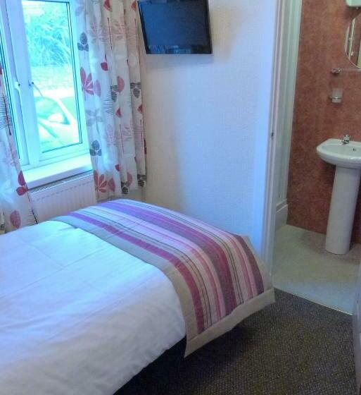 Quarto Estandar Individual, Hurst Dene Apart