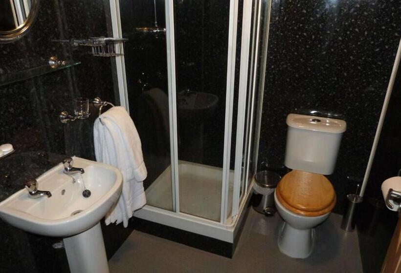 Apartamento 1 Dormitório com Sacada, Hurst Dene Apart