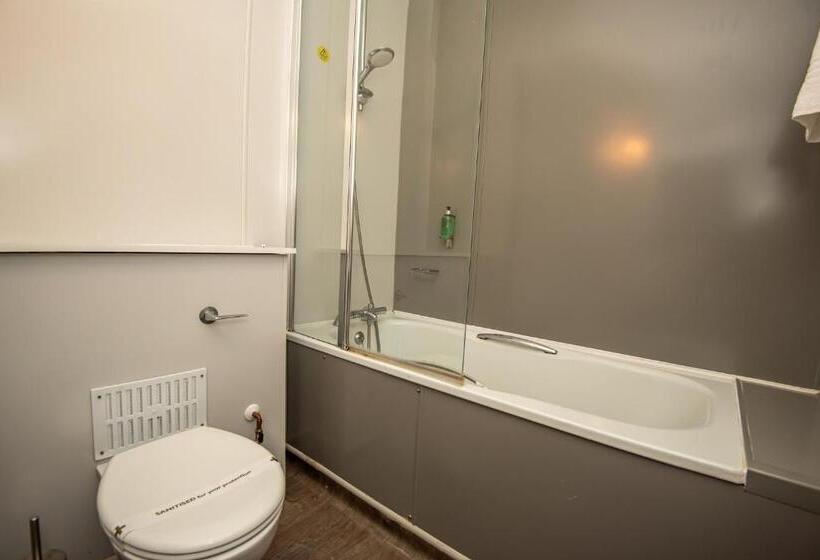 Family Suite, The George Inn