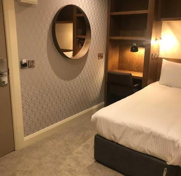Номер Economy, The Enniskillen Hotel And Motel