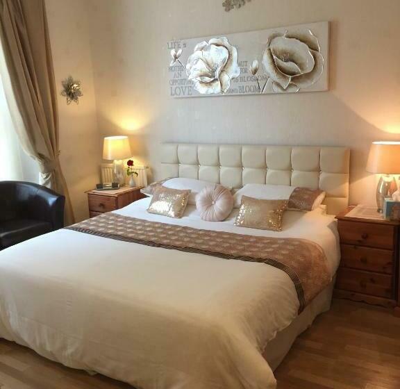 Номер Superior Кровать Кинг, Crowndale Torquay   Exclusively For Adults