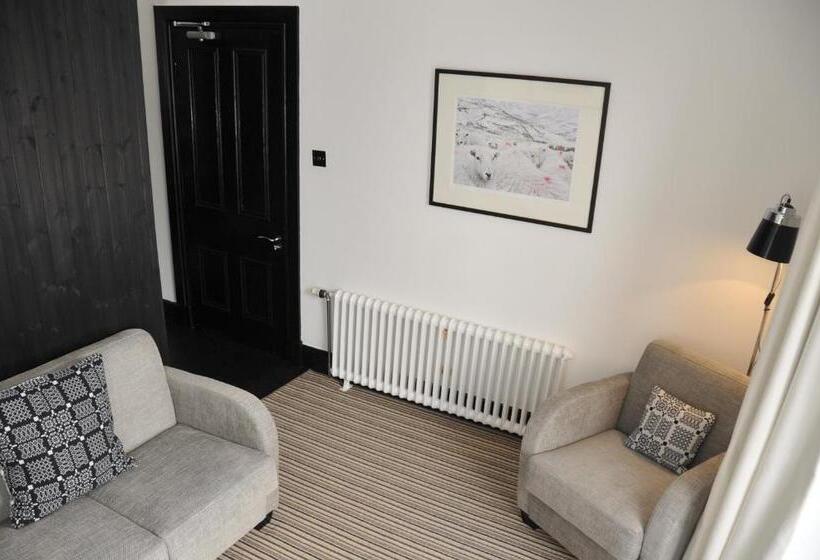 جناح, Greenbank Lodge Llangollen