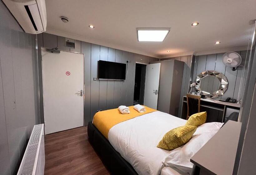 Семейный Номер Deluxe, The Commongate Hotels