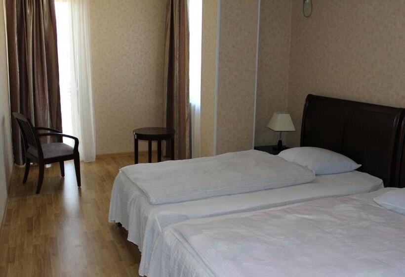 اتاق استاندارد, Argopalace