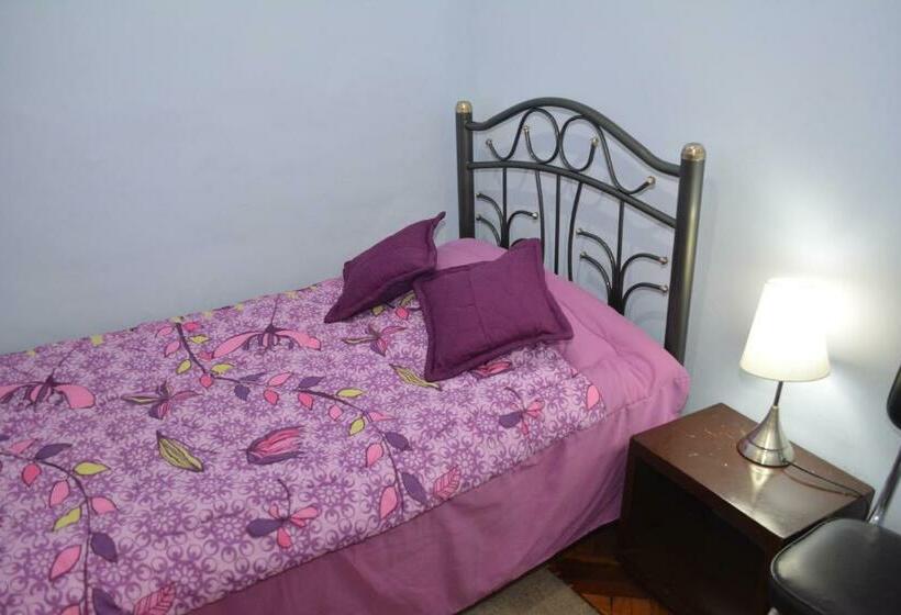 اتاق استاندارد یک تخته با سرویس بهداشتی مشترک, Hostal Juana De Arco
