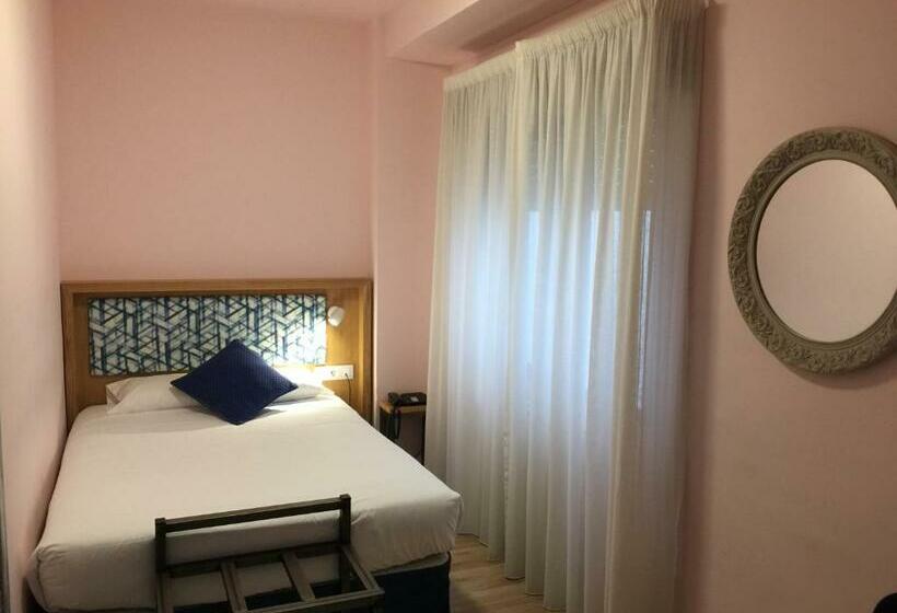 اتاق استاندارد یک نفره, Celanova