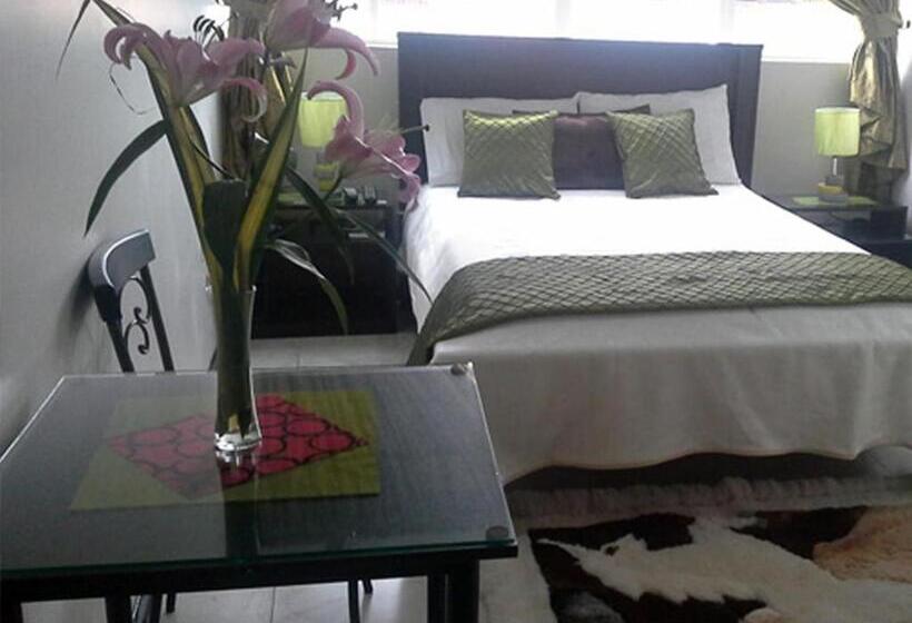 Quarto Individual Clássico, Las Gardenias