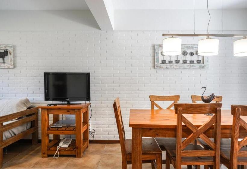 Apartamento 1 Dormitório, Valeria House Rental Suites