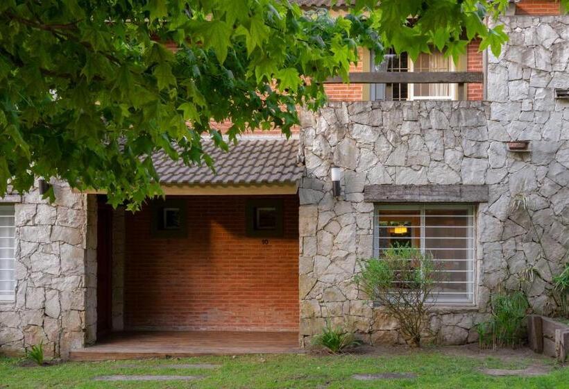Apartamento 1 Dormitório Vista Piscina, Valeria House Rental Suites