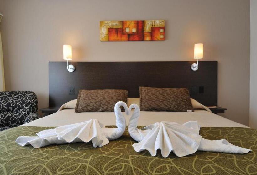 Полулюкс Вид на Озеро, Madeo Hotel & Spa