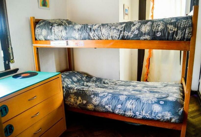 Cama em Quarto Compartilhado, Zeppelin Art Hostel