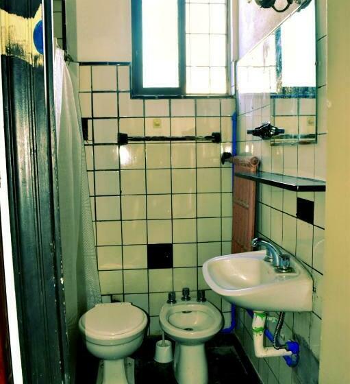 家庭间, Zeppelin Art Hostel
