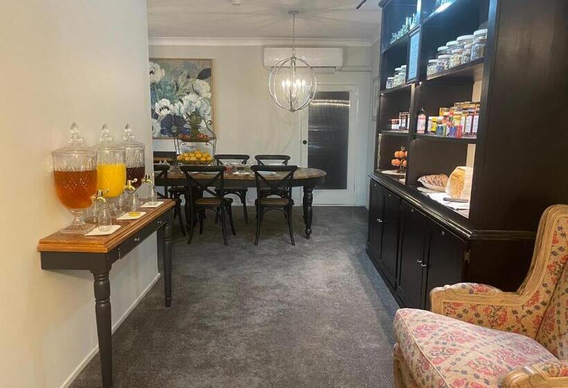 Номер Deluxe, Cypress Bnb