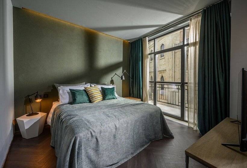 Номер Стандарт, Pagopoieion Suites