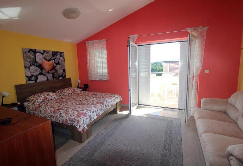 Номер Стандарт, Room In Studio   Apartment Aniko Near The Sea