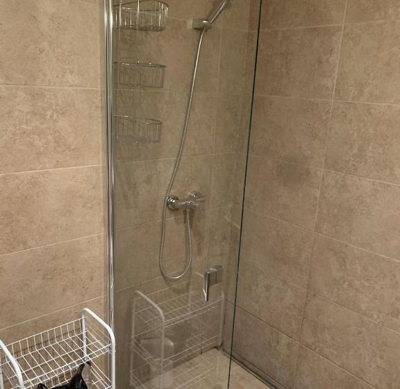 חדר אקונומי, Aparthotel K