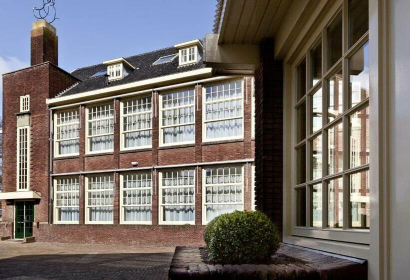 سوییت جونیور, College Hotel Alkmaar