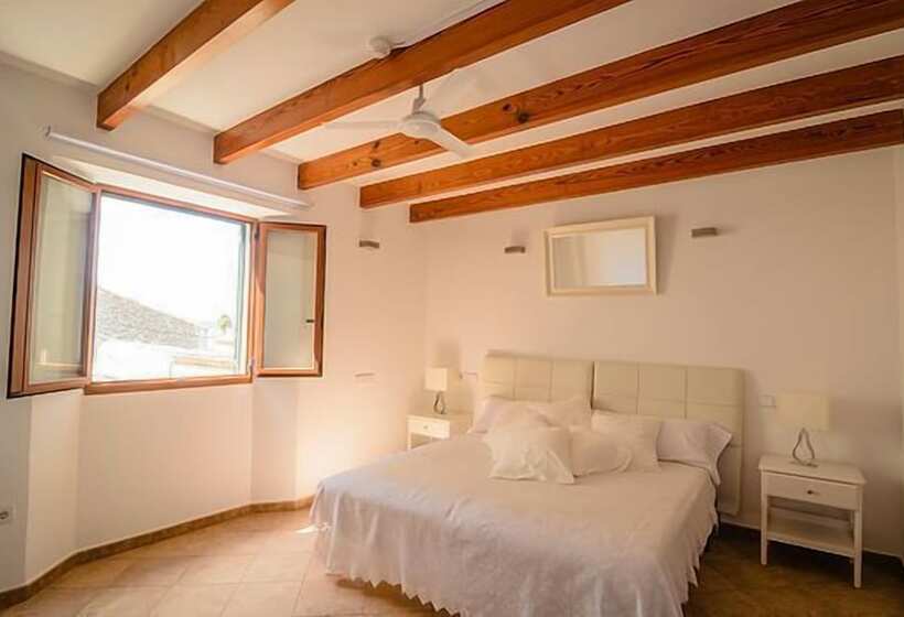 اتاق استاندارد, Embat Alberg Juvenil   Hostel