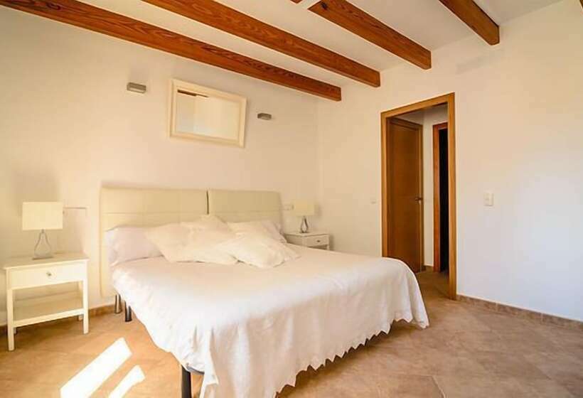 اتاق استاندارد, Embat Alberg Juvenil   Hostel