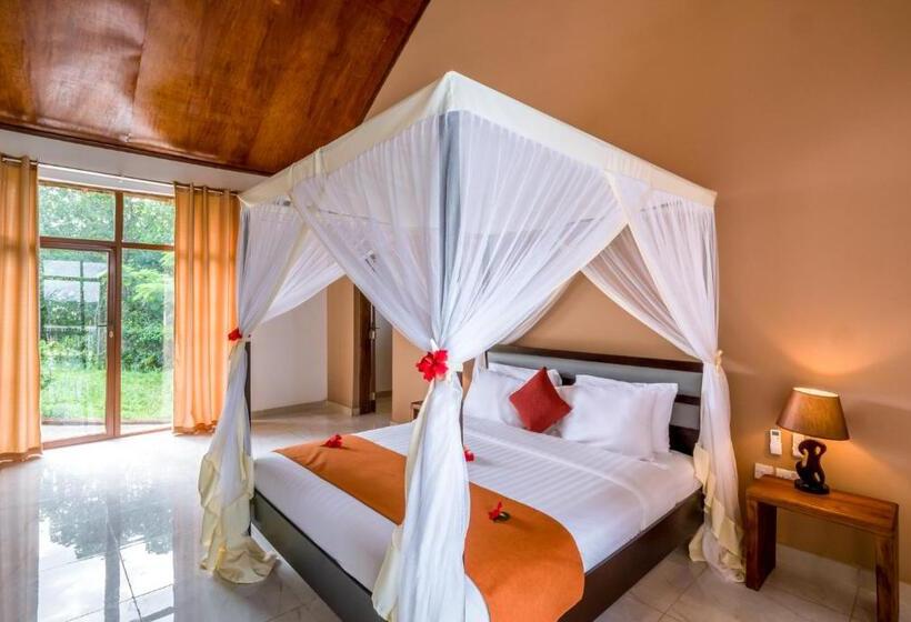 Номер Deluxe Вид на Бассейн, Azao Resort & Spa