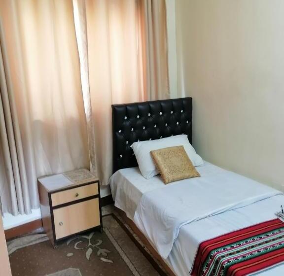 اتاق استاندارد, Hamoudah
