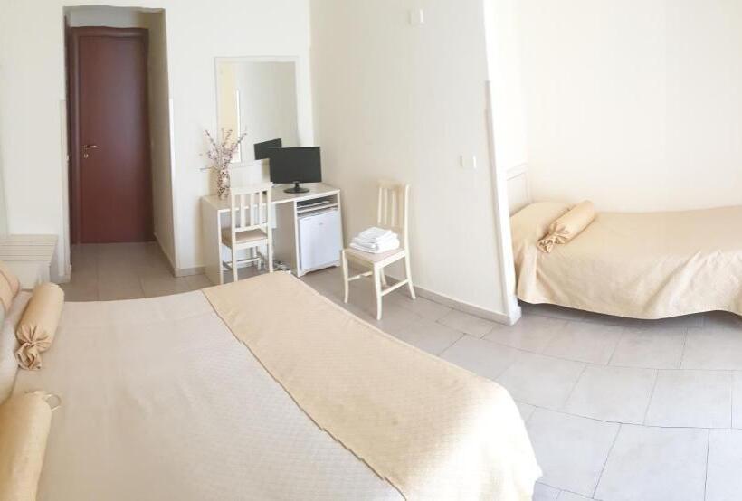 Номер Стандарт Трехместный, Rs San Sebastiano Holidays