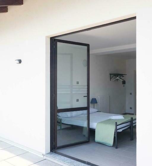 스탠다드 테라스 룸, Lake Como Beach Hostel