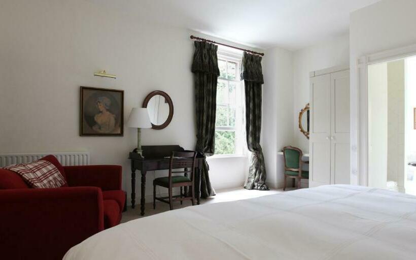 Quarto Estandar Cama King, Warwick Hall
