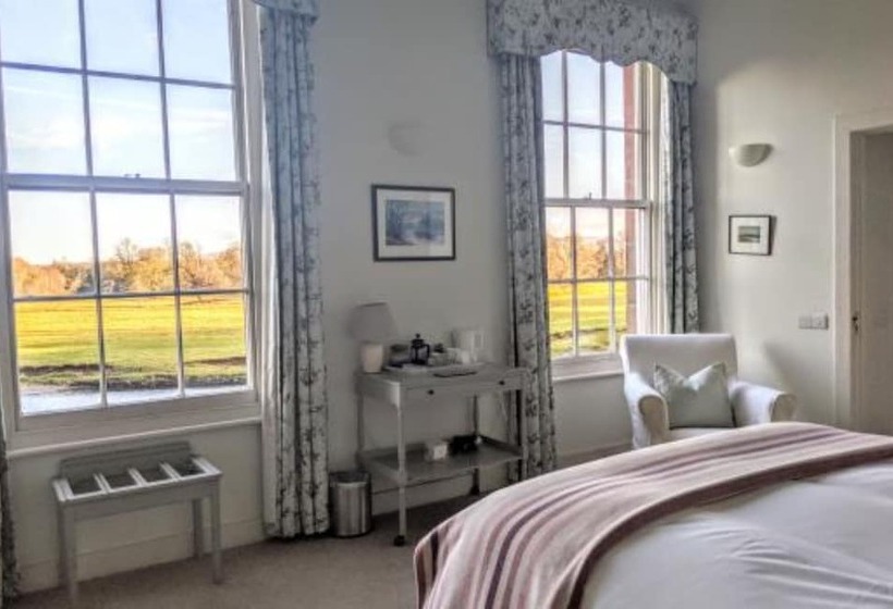Suíte, Warwick Hall