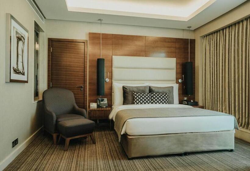 اتاق سوپریور با تخت بزرگ, Grand Millennium Sulaimani