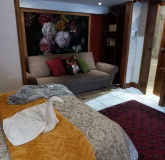 Семейный Номер Совместный Санузел, Belurana River Manor