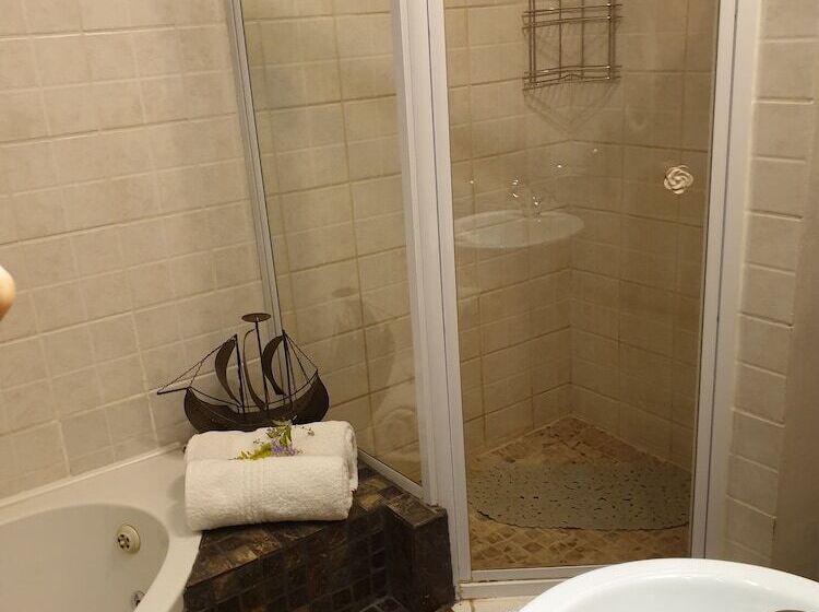 Номер Deluxe, Belurana River Manor